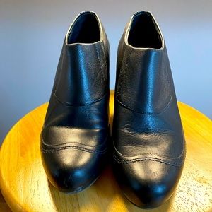 Beautiful black booties from Camper. Excellent condition. Size 39 EU